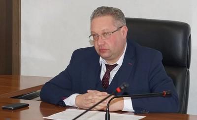 Владимир Сычев вступил в связь с директором своей бывшей фирмы.
