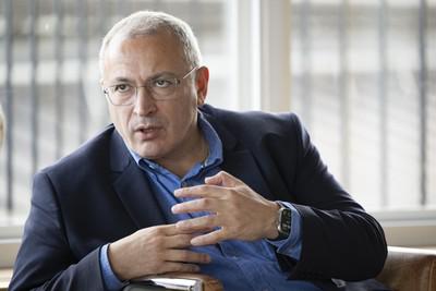 Михаилу Ходорковскому пост перевели в статью.