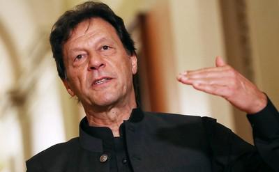 Экс-премьер Пакистана осужден на 10 лет из-за разглашения гостайны.