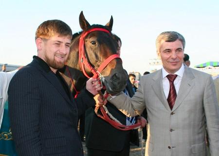 Рамзан Кадыров и Арсен Каноков (справа)